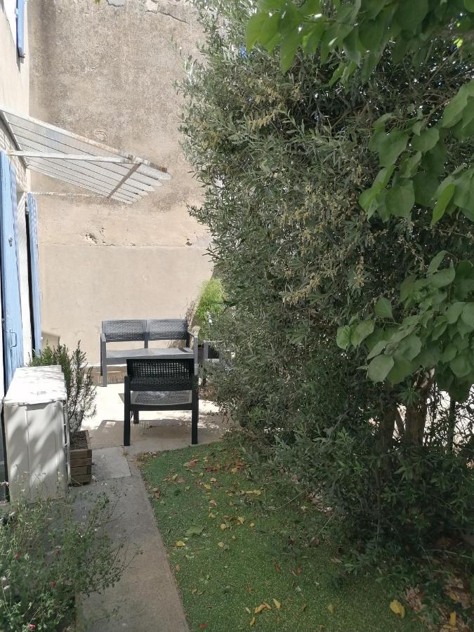 Maison De Village Saint-Barthélemy-de-Vals Екстериор снимка